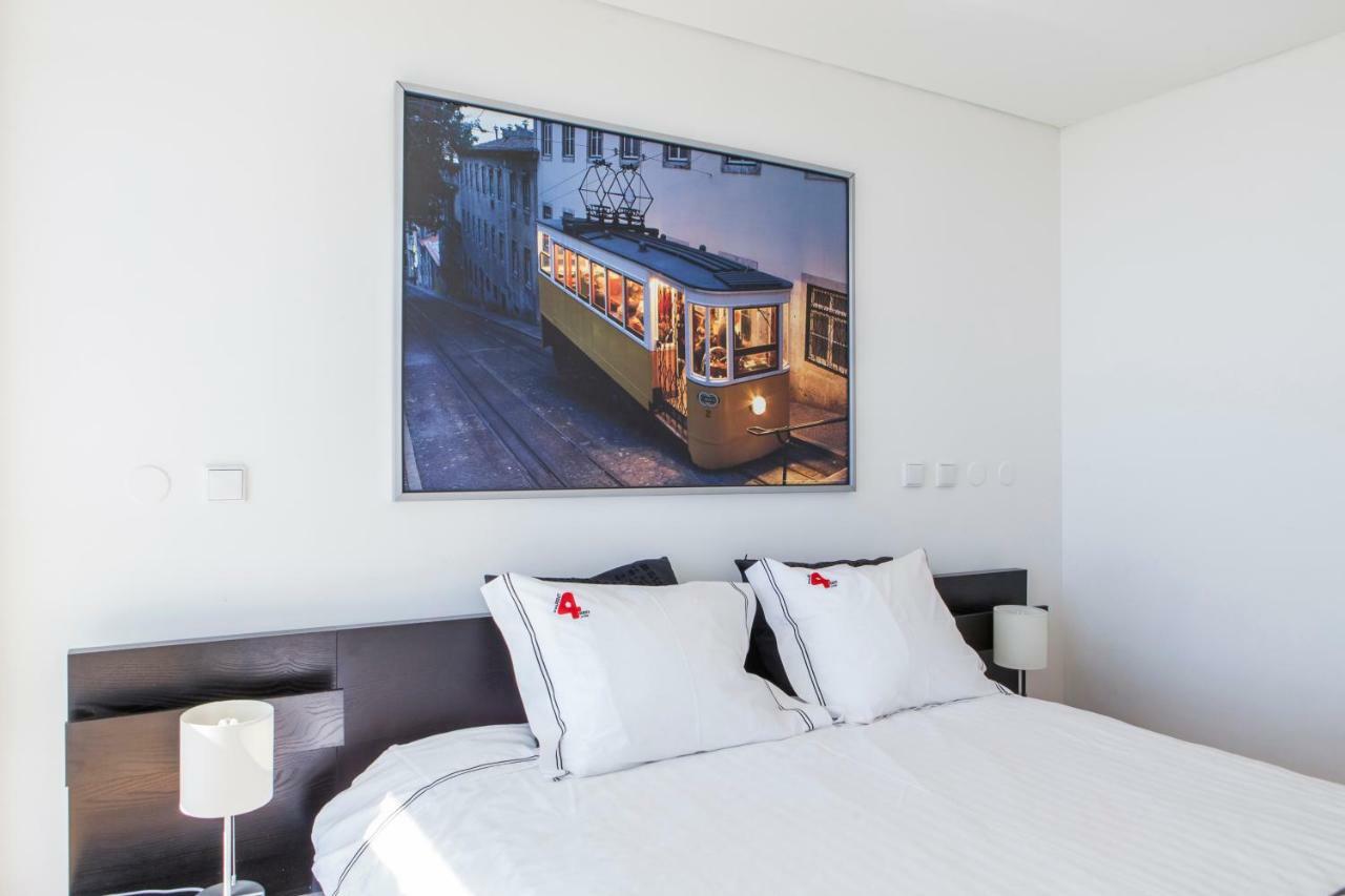 Rent4Rest Lisbon Parque Das Nacoes 17Th Floor River View Buitenkant foto