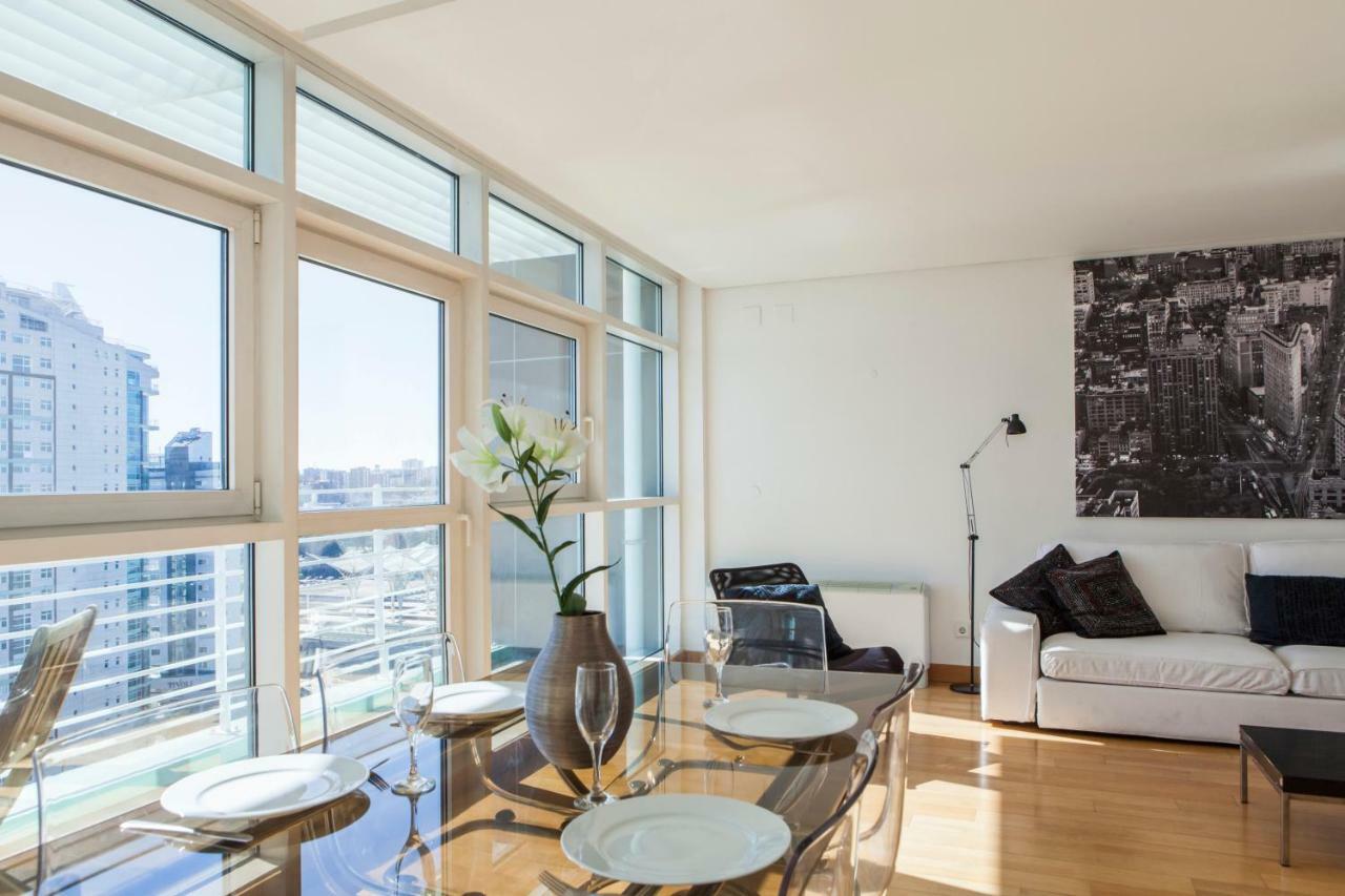 Rent4Rest Lisbon Parque Das Nacoes 17Th Floor River View Buitenkant foto
