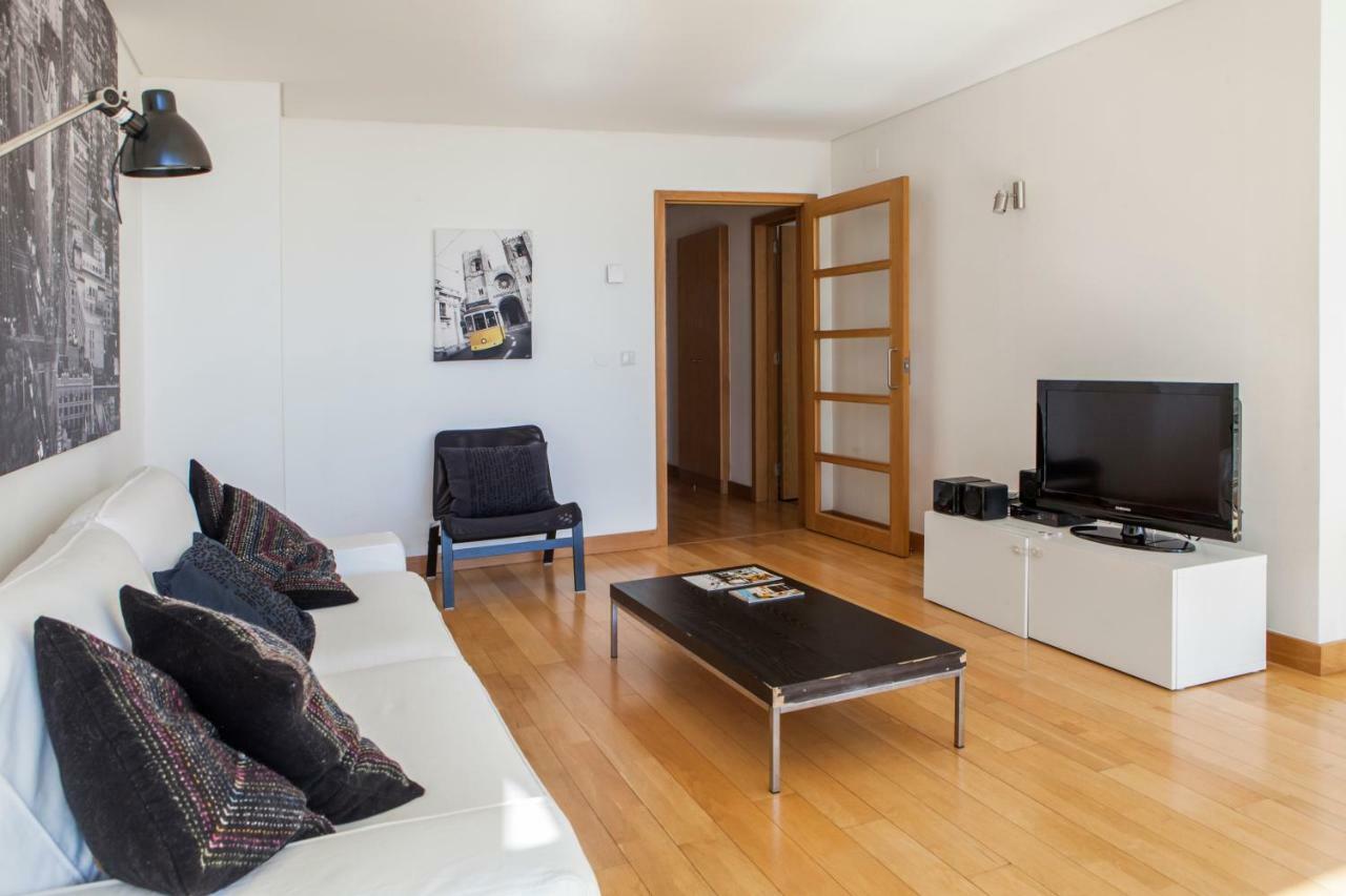 Rent4Rest Lisbon Parque Das Nacoes 17Th Floor River View Buitenkant foto
